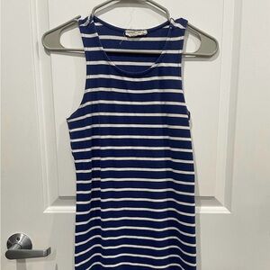 Selling this forever 21 dress. Size large.